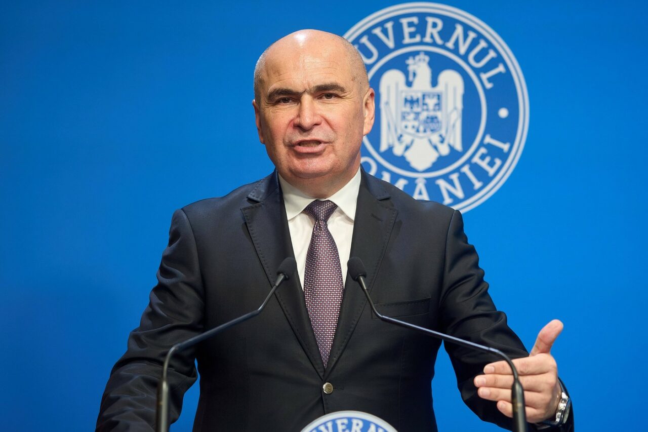 După ce ministrul Energiei a propus un nou plafon la facturi, Bolojan avertizează că prețurile NU vor scădea dacă firmele nu respectă regulile