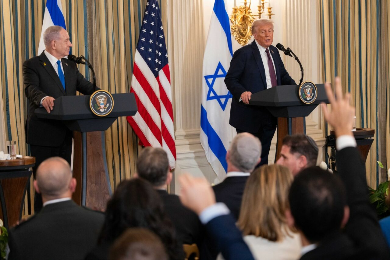 Trump le-a transmis familiilor ostaticilor din Gaza că se ROAGĂ ca războiul să se încheie în curând: “Alternativa nu e de dorit”