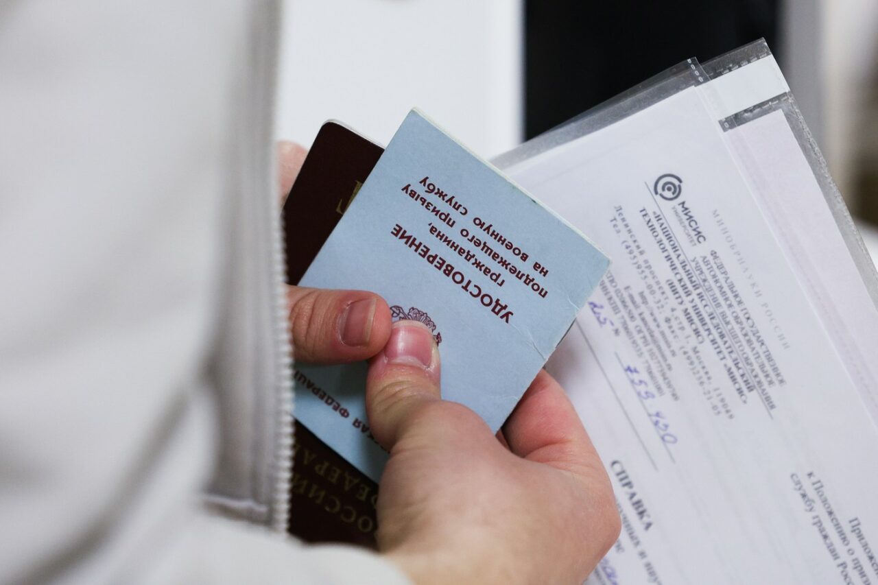 Autoritățile regionale din Rusia sporesc masiv BONUSURILE oferite la înrolare, pentru a atrage recruți care să lupte în Ucraina