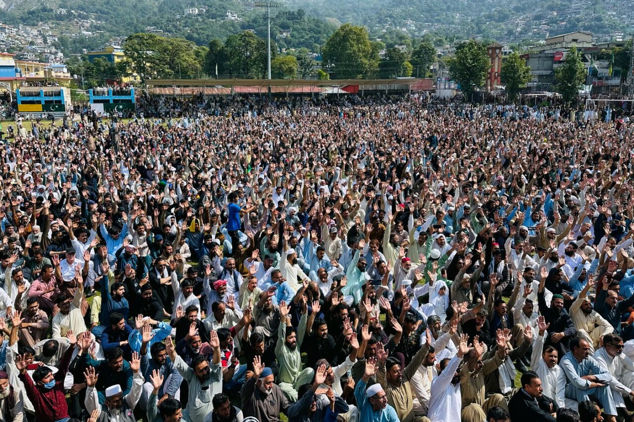 Cel puțin opt persoane au MURIT în timpul unor proteste organizate în Kashmirul pakistanez