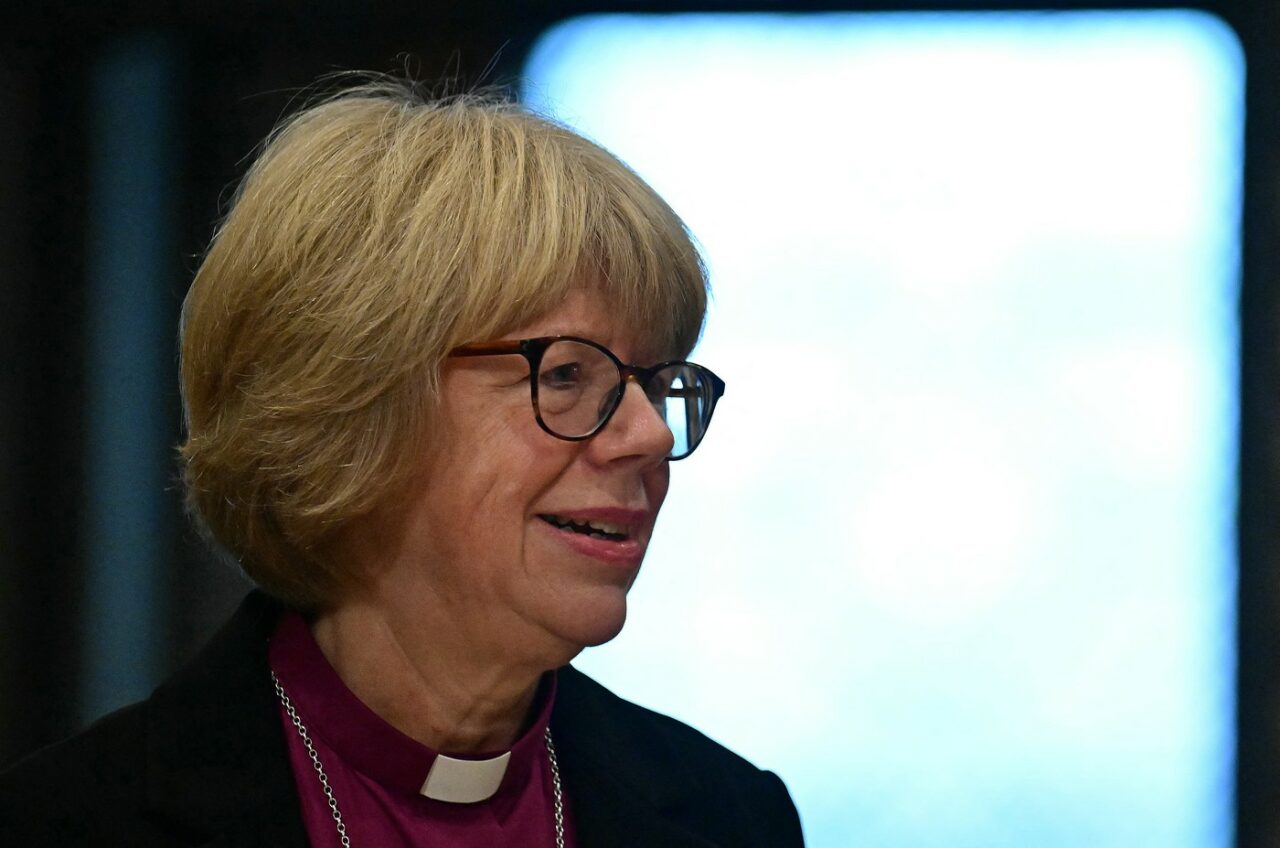 Pentru prima dată în istorie, o FEMEIE devine șefa Bisericii Anglicane și este numită Arhiepiscop de Canterbury