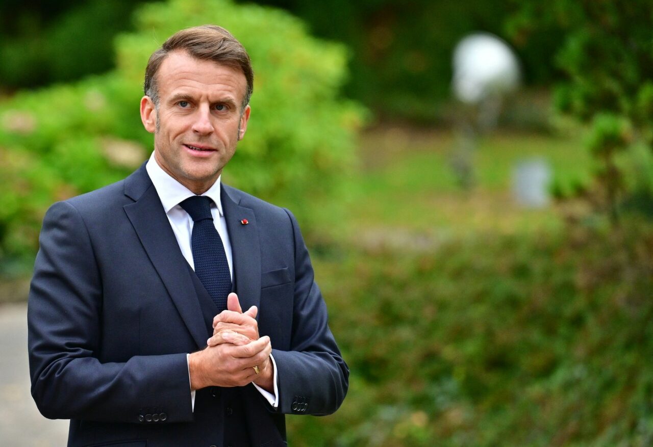 Opoziția din FRANȚA solicită demisia lui EMMANUEL MACRON/ Președintele are în vedere organizarea unor alegeri anticipate