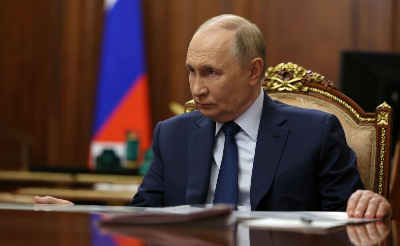 Bugetul Rusiei pentru 2026. Cheltuielile pentru apărare și securitate internă scad cu 2%, dar prioritățile Kremlinului NU se schimbă