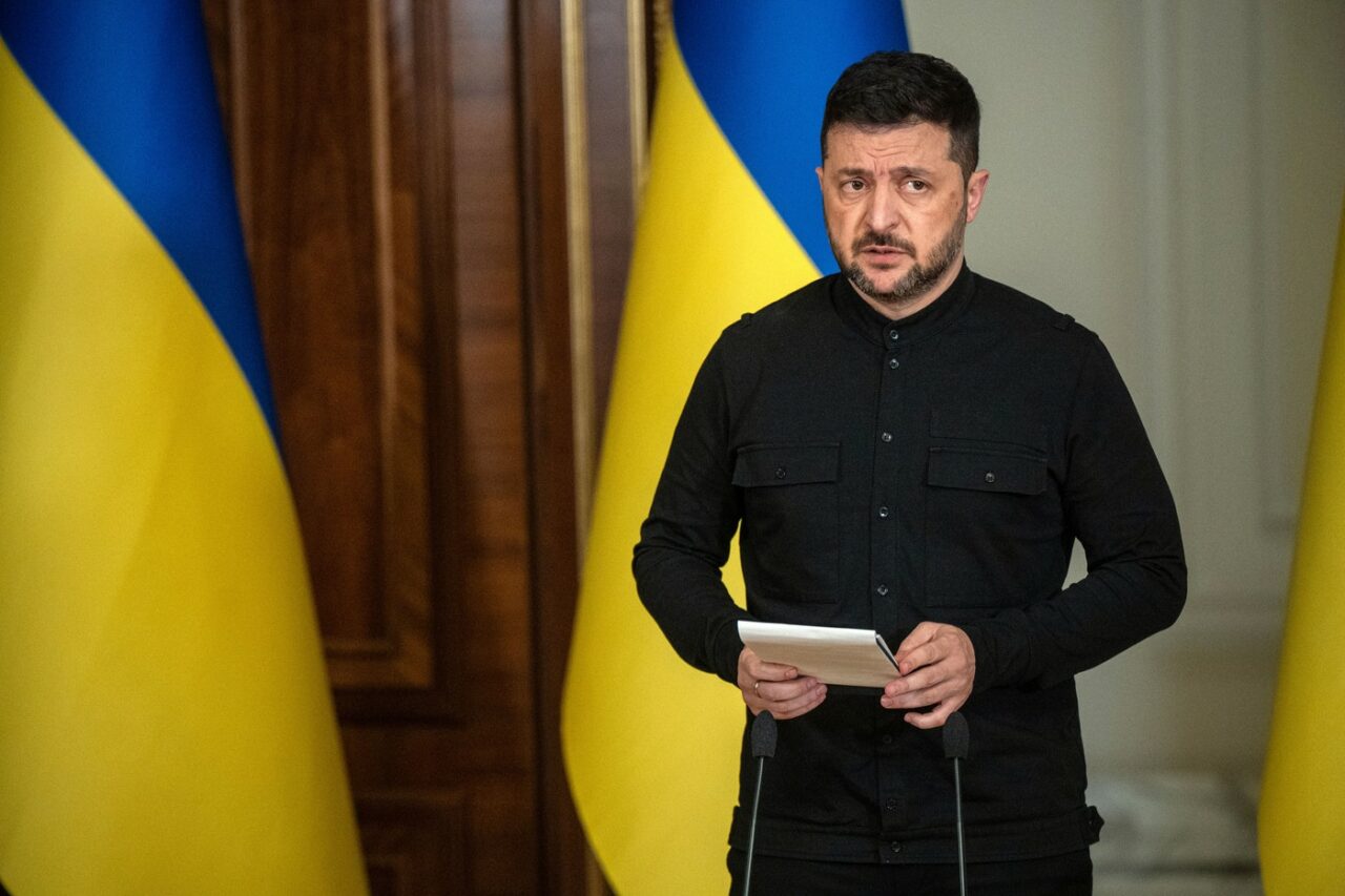 DEZASTRU în sondaje pentru Volodimir Zelenski. Doar un sfert dintre ucraineni îl mai vor la conducerea țării după război