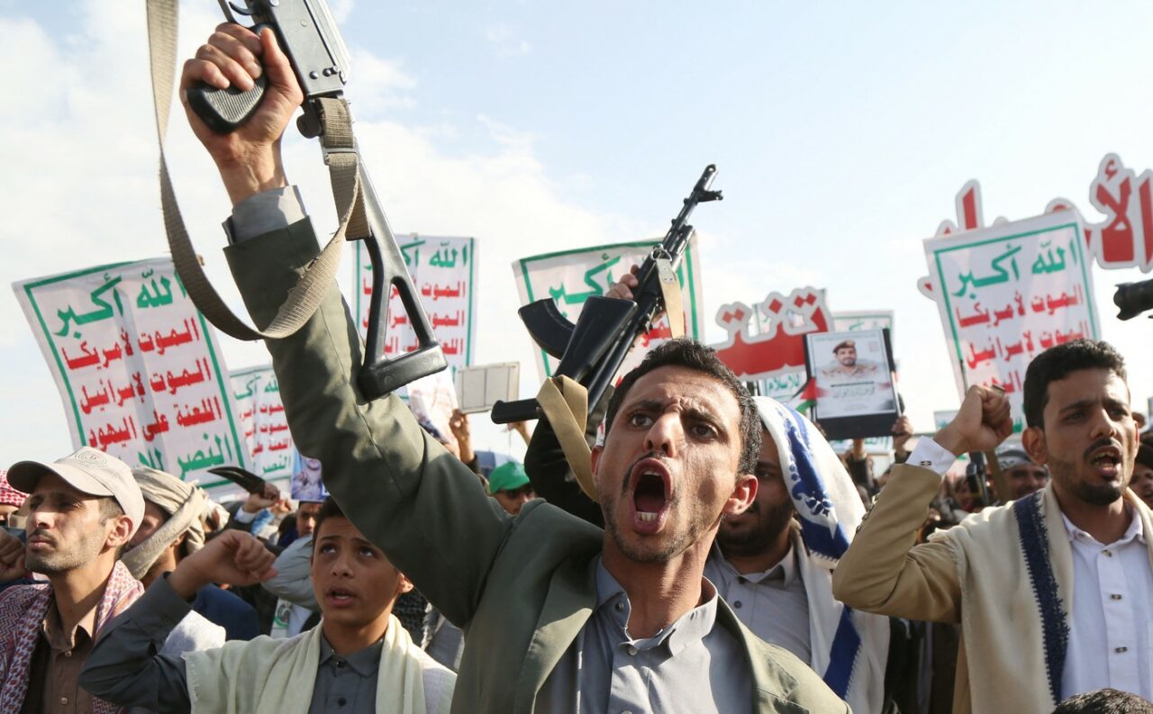 Rebelii Houthi atacă din nou. A fost vizată o clădire ONU din Sanaa