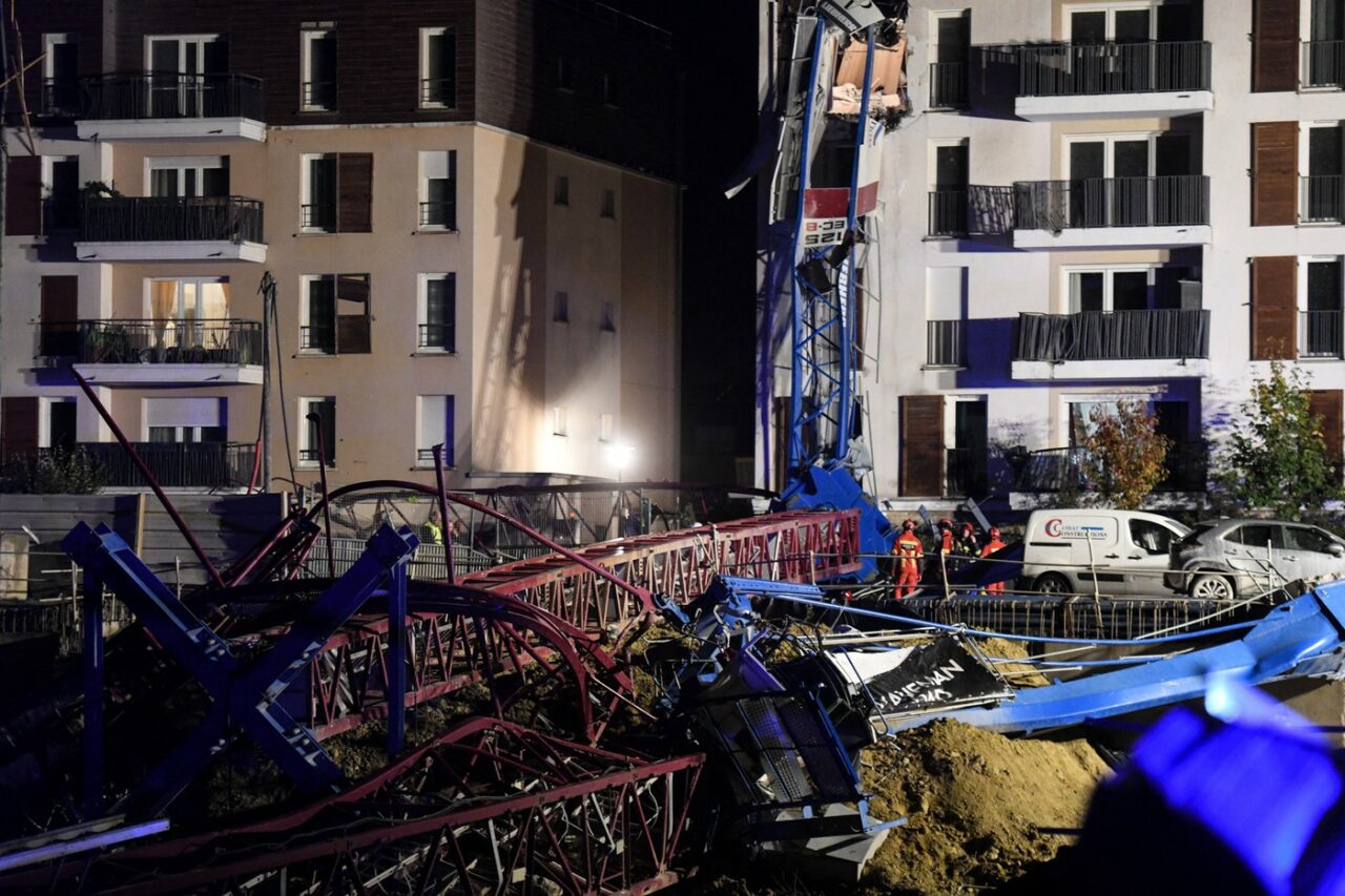 Imagini dramatice. După șocul jafului de la Luvru, Franța este lovită și de o TORNADĂ devastatoare