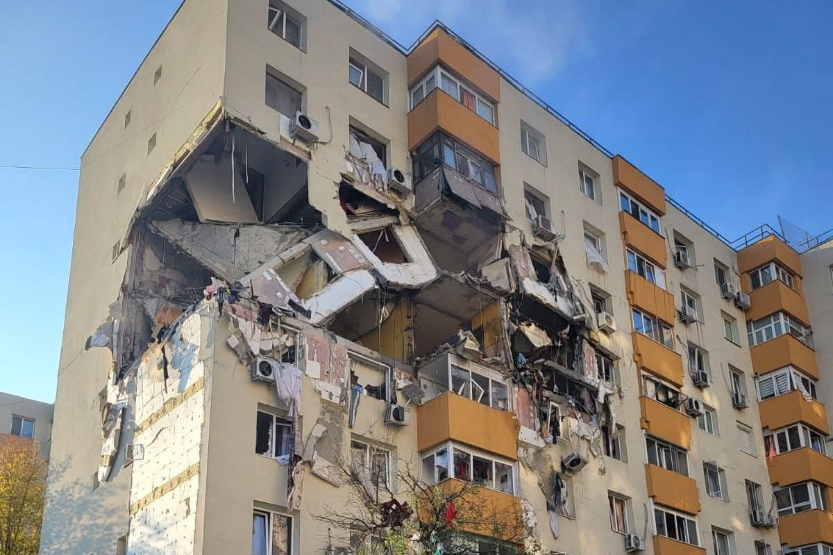 Cine e românca MILIONARĂ, vecină cu avocata decedată în explozia din Rahova. Avea o adevărată „fabrică de bani” care funcționa la etajul 5