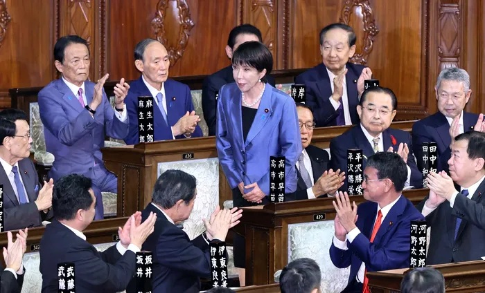 Nicușor Dan salută alegerea „Doamnei de fier”, prima femeie premier a Japonie