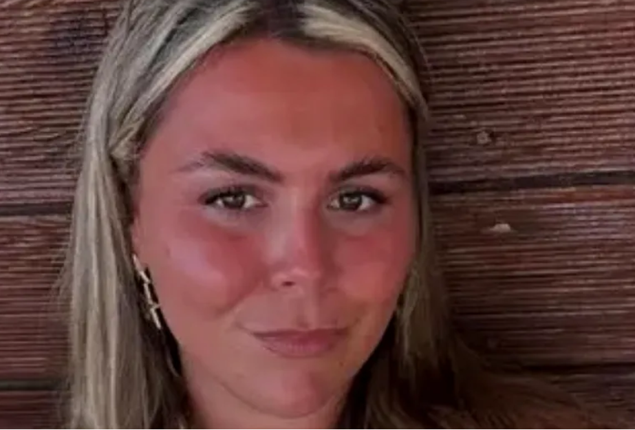 Georgia Taylor, o tânără sportivă de 24 de ani, a murit după ce medicii i-au confundat simptomele cu o banală alergie. Părinții dau vina pe doctori