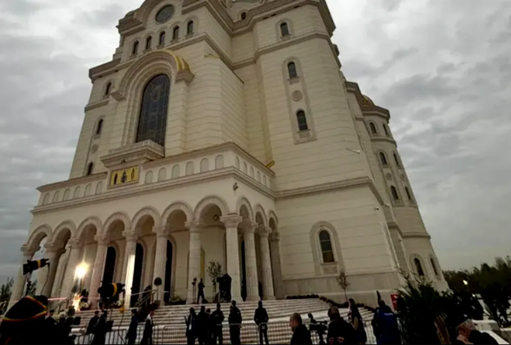 Programul de închinare la Catedrala Națională se prelungește până pe 5 noiembrie
