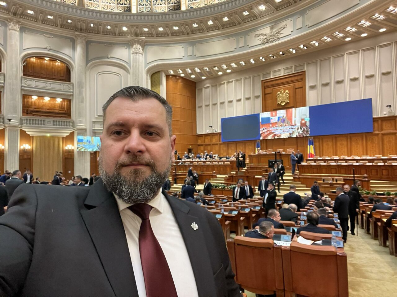 AUR acuză USR că votează împotriva propriei legi