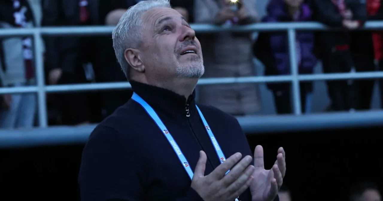 Șumudică e ironizat. „Nu are de unde să ştie. N-a antrenat vreodată în viaţa lui la nivelul ăsta”