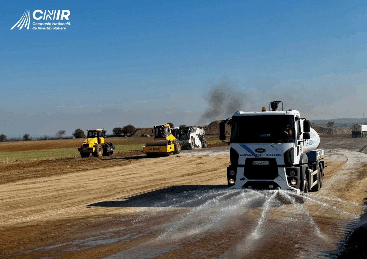 Premieră pe un șantier din România. Autostrada Transilvaniei va transmite live activitatea din teren, cu camere video activate de panouri solare