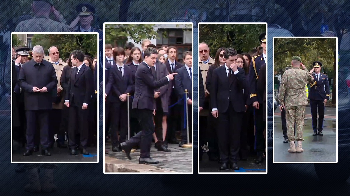 Nicușor Dan nu are stare nici măcar la Ceremonia de Comemorare a Holocaustului. S-a plictisit după primele minute și a început să se foiască, să se rotească și să se joace cu nasul