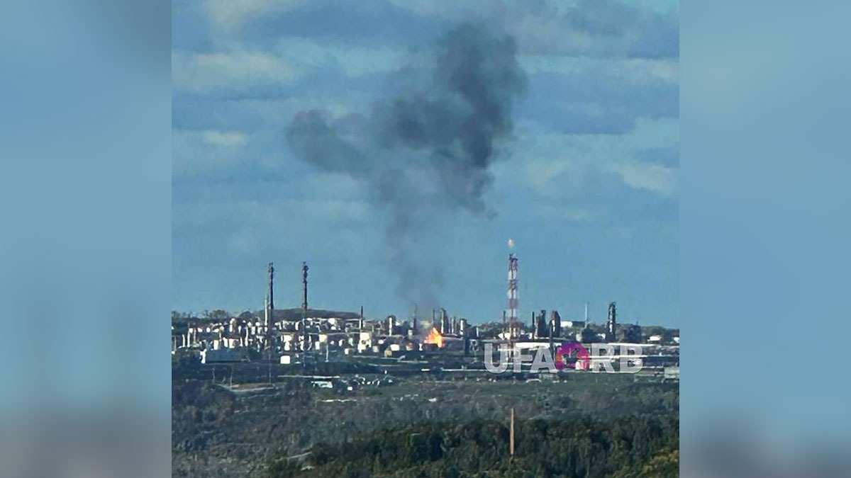 Rafinărie din RUSIA, la 1.400 de kilometri în spatele frontului, atacată de dronele Ucrainei