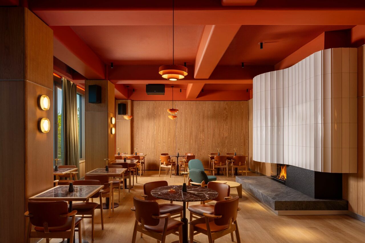 Simbolurile Brașovului prind din nou viață, Telecabina Tâmpa și Restaurantul Panoramic se redeschid