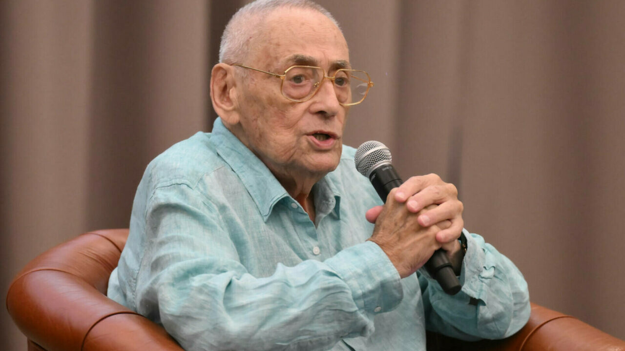 Moculescu este internat în stare foarte gravă la Matei Balș. Medicii sunt extrem de rezervați