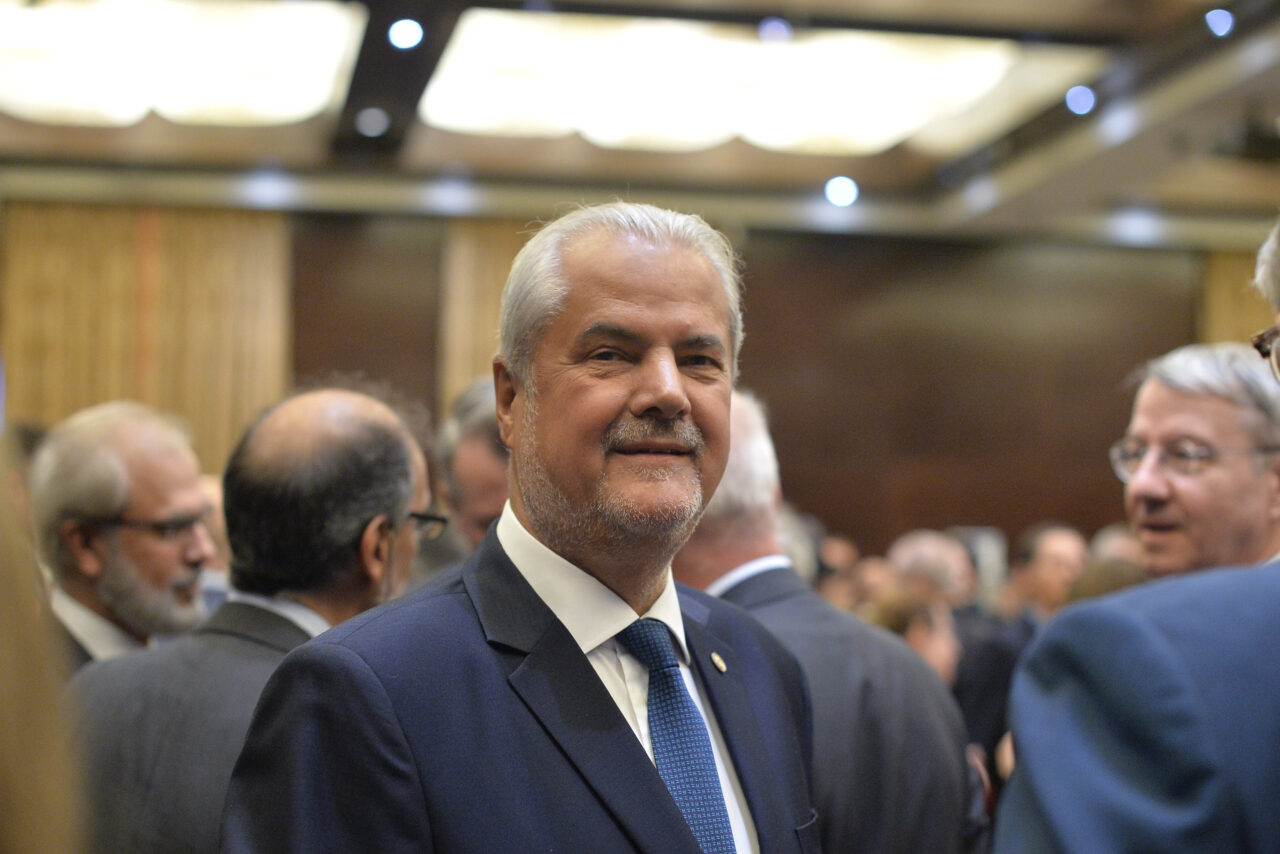 Adrian Năstase PARTICIPĂ la Congresul PSD: „Un partid care vorbește despre o Românie respectată în Europa și în lume”