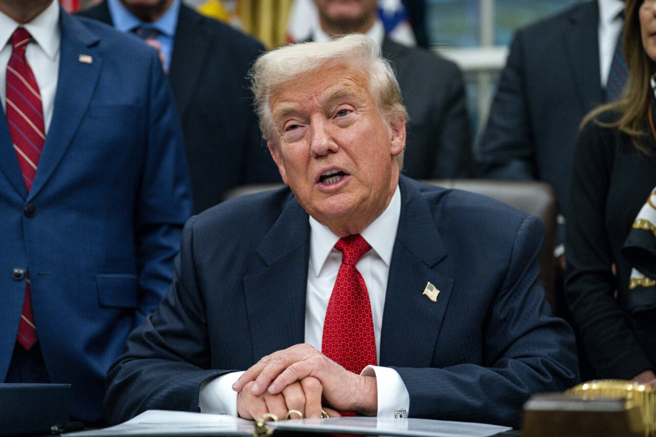 Trump susține că orice țară care face afaceri cu Rusia va fi sancționată foarte sever, inclusiv Iranul