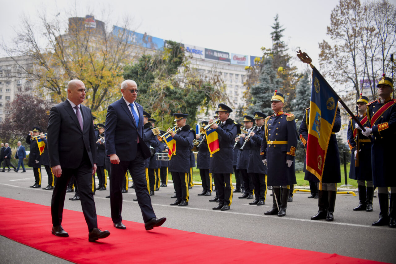 Alexandru Munteanu, premierul Republicii Moldova, la Palatul Victoria: „Altădată se puneau garduri de fier între noi, azi ne construim punți trainice”