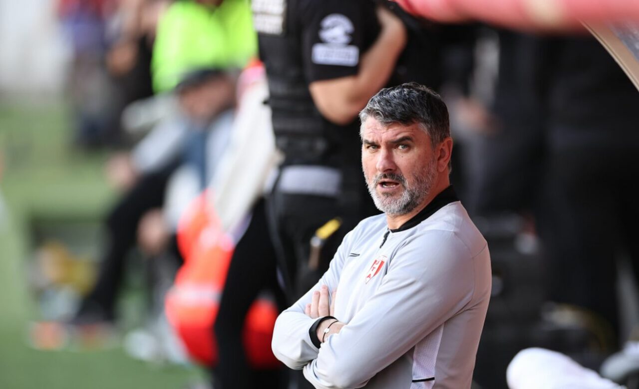 UTA a învins Metaloglobus, 2-0, iar Adrian Mihalcea a oferit declarația serii: „Lumea se gândea când arunc prosopul sau plec cu trenul”