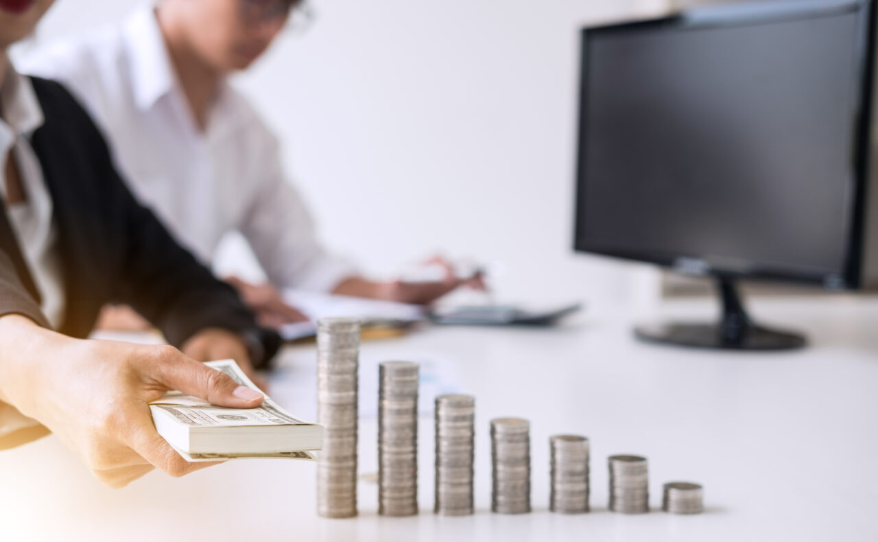 Afacerea de peste un milion de dolari anual, cu care un tânăr de 23 ani a dat lovitura. A investit în ea doar 23 de dolari, pe când avea 16 ani