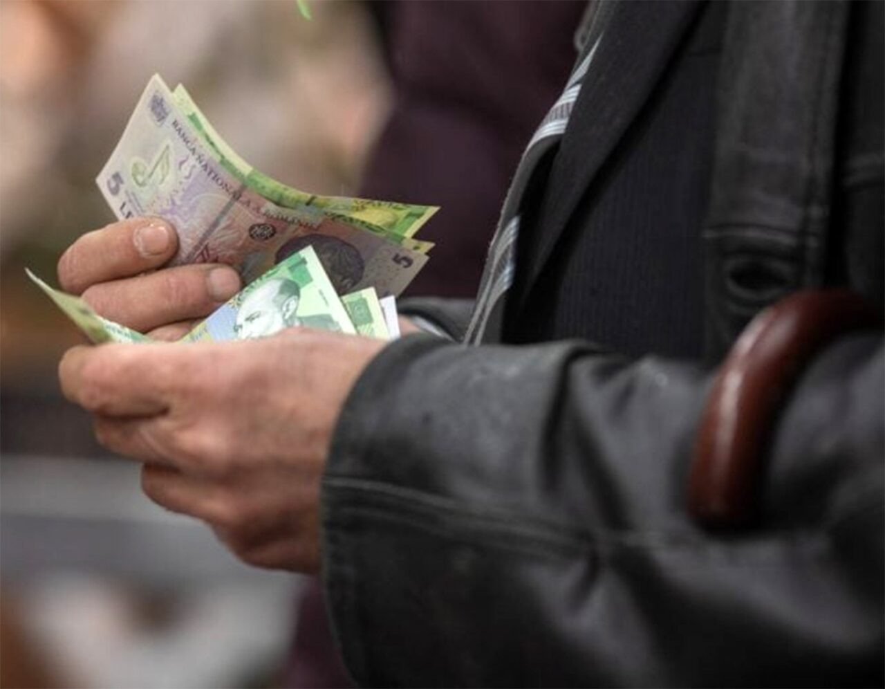 Categoria de pensionari care va primi tichete sociale de Sărbători. Care sunt condițiile și sumele