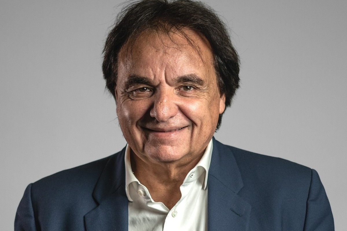 Christian Constantin, (FC Sion), și-a rupt tendoanele la un meci, după ce s-a încălțat în pantofi Dior, a schimbat un antrenor din cauza mirosului