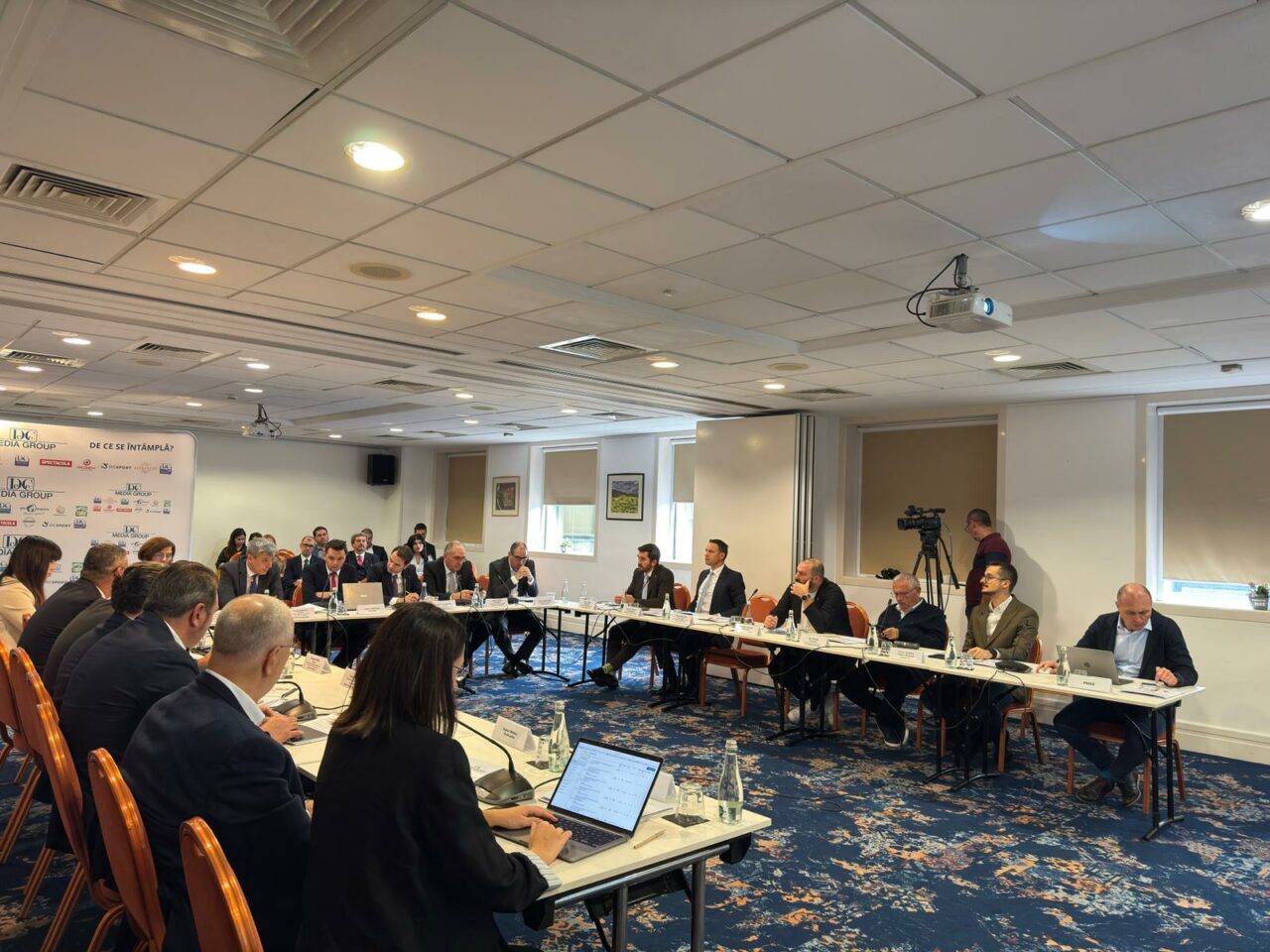 (P) Ilfovul dezvoltă proiecte „verzi” pe 52.000 mp. Acestea au fost prezentate la Energy Forum 2025