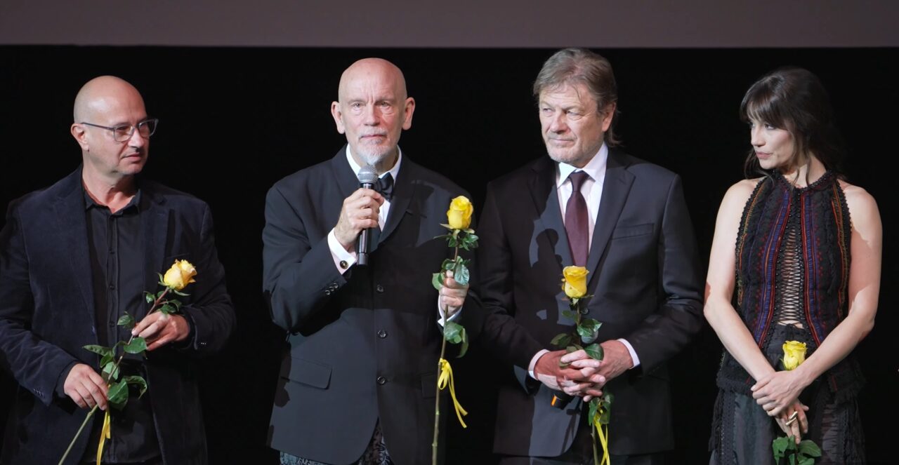 Cravata Galbenă ajunge în avanpremieră în cinematografele din țară