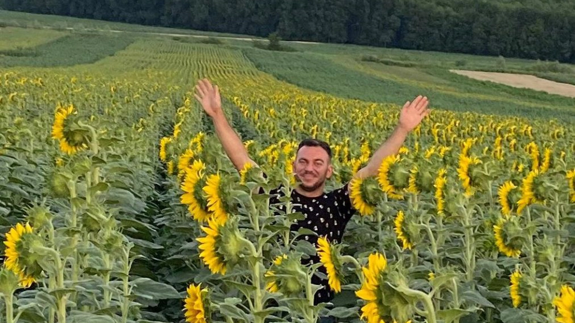 Un tânăr inginer agronom din Iași a transformat visul copilăriei sale într-o afacere de SUCCES: „Iubeam utilajele, câmpul și munca agricolă”