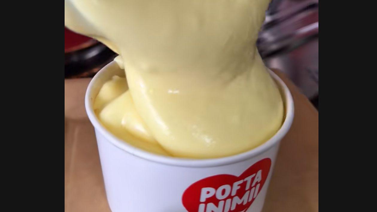 Un celebru influencer a dat lovitura la Târgul de Crăciun de la Craiova, cu un DESERT spectaculos. Cât costă și ce conține produsul-vedetă