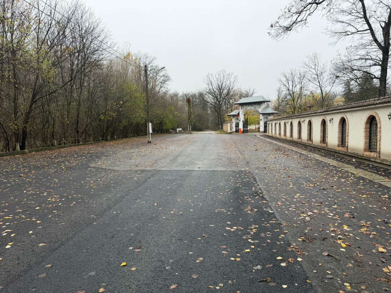 (P) Drumul care leagă localitatea Grădiștea de Mănăstirea Sf. Nicolae Sitaru este aproape gata