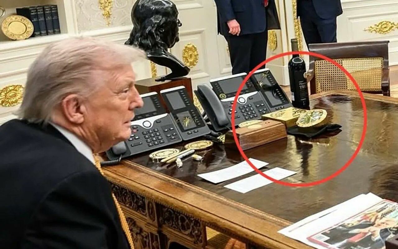 Cadouri pentru „regele” SUA: avioane, lingouri din aur personalizate, ceasuri Rolex. Așa îl vrăjesc liderii lumii pe Trump ca să le reducă tarifele