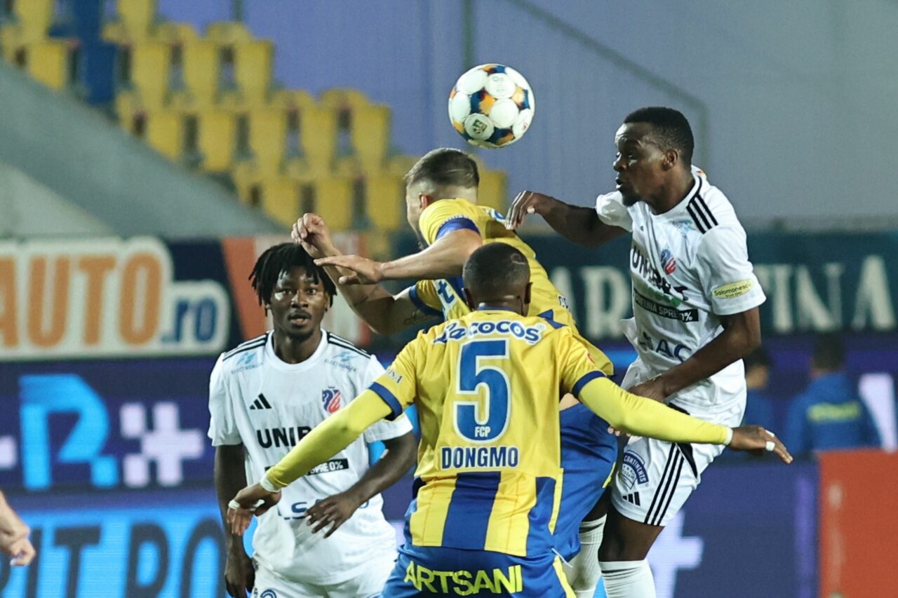 FC Botoșani încheie turul Superligii pe primul loc. „Atacul cu cele mai multe goluri marcate, apărarea cu cele mai puține goluri primite”