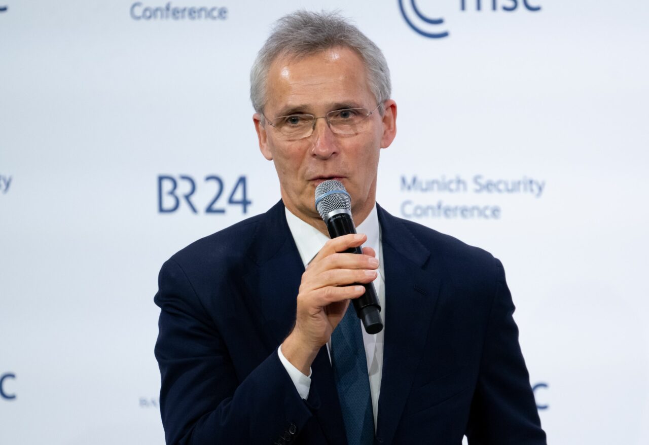 Solidaritatea în fața Rusiei este pusă la încercare: Norvegia nu își pune Fondul Suveran la bătaie pentru a garanta folosirea fondurilor rusești înghețate ca ajutor pentru Ucraina. Anunțul fostului șef NATO Jens Stoltenberg