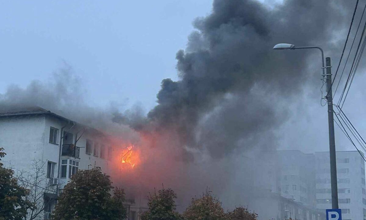 Incendiu într-un bloc ANL din Craiova