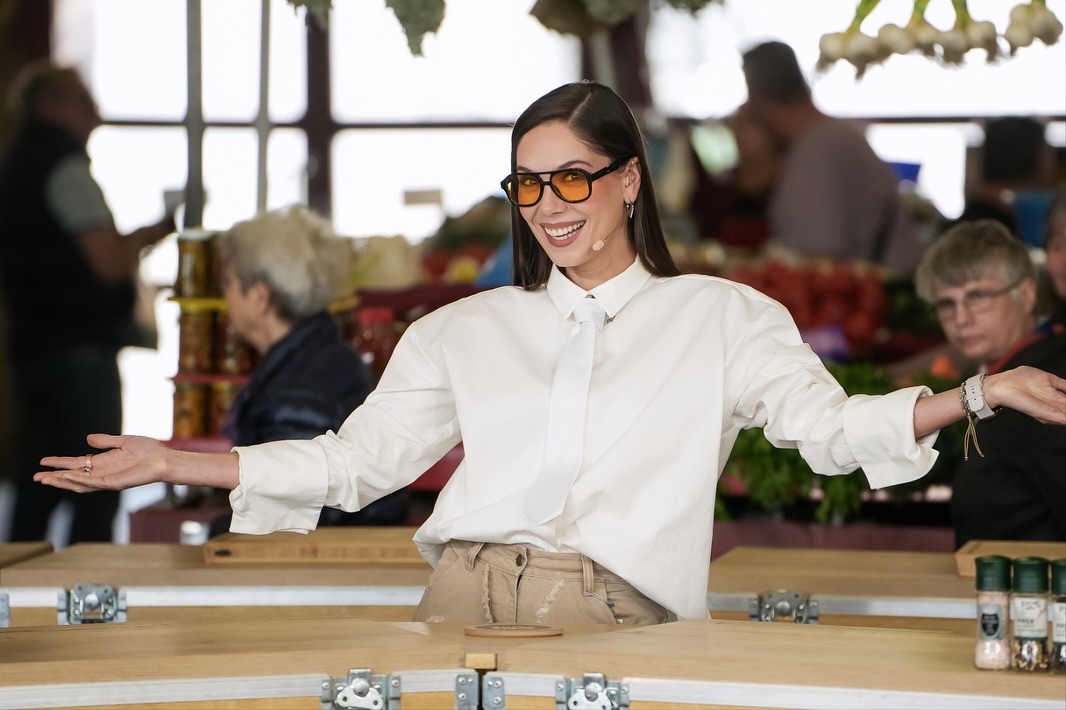 FOTO. Ce aliment EVITĂ Irina Fodor înainte de filmări. ”Mă umflă toată”