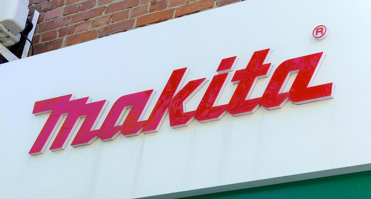 Trump întinde o mână de ajutor României neintenționat. Tarifele aplicate de SUA mută o fabrică uriașă în România