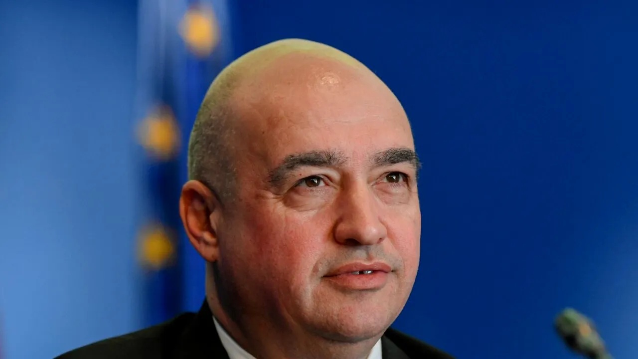 Liderul PNL care l-a dus pe Fănel Bogos în biroul premierului a demisionat de la șefia Autorității pentru Reformă Feroviară