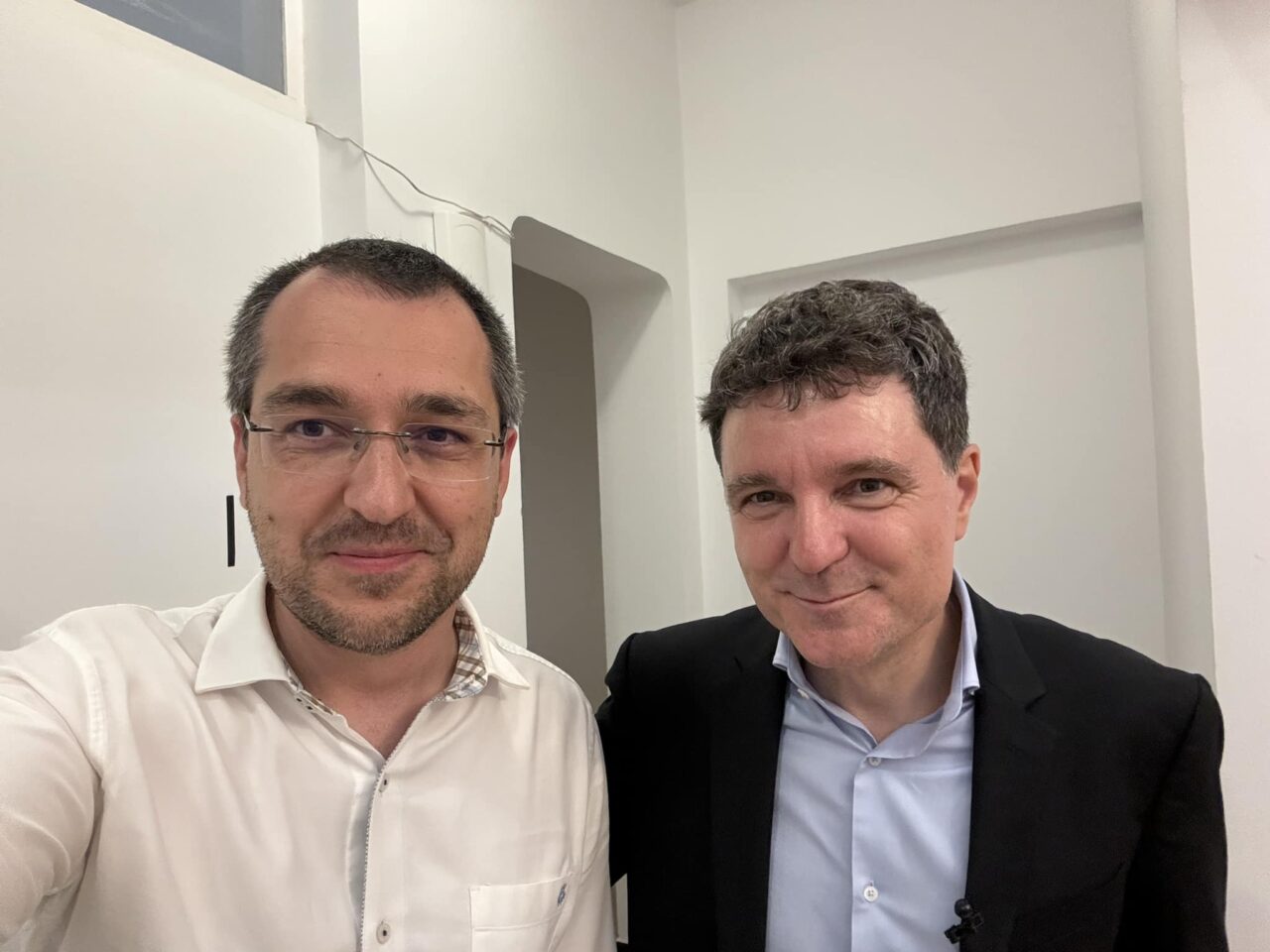 Nicuşor Dan îşi aruncă noul consilier în lupta pentru Capitală, de partea lui Drulă. Vlad Voiculescu: „Șocant e altceva”