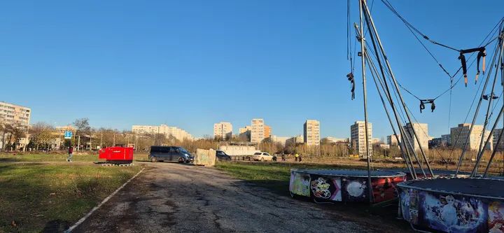 Scandalul continuă. Târg de sărbători organizat ilegal pe terenul retrocedat din Parcul IOR. Amendă drastică pentru organizatori