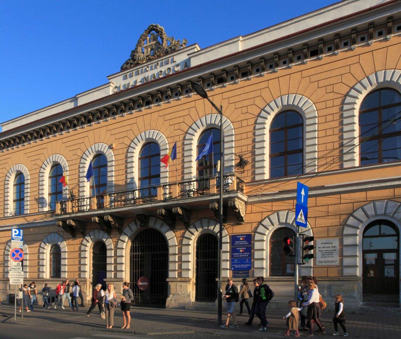 Un român din diaspora a fost stupefiat de prețurile din Cluj. Cât l-a costat aventura de a comanda o salată și o supă în centru orașului