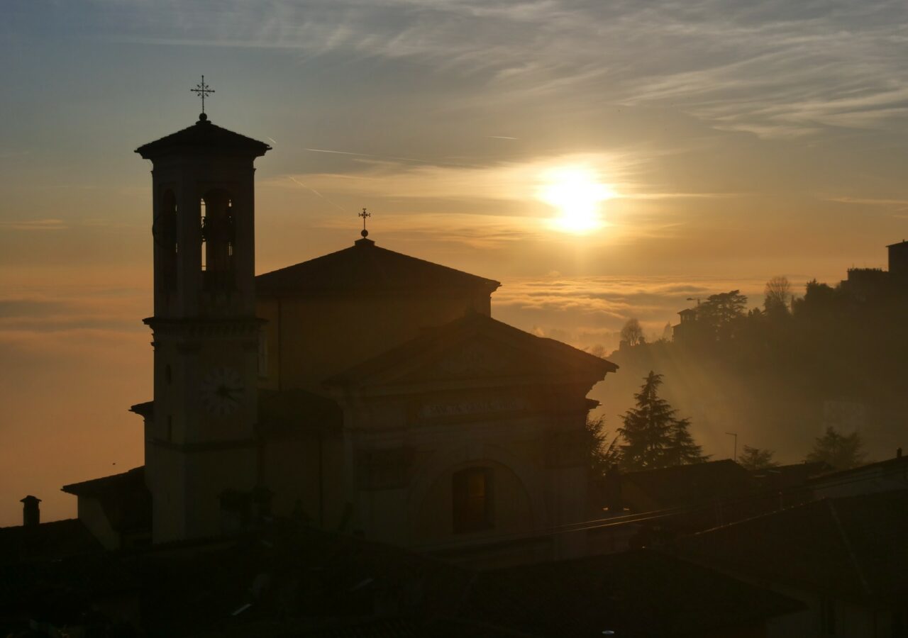 Inversiunea termică, fenomenul care cuprinde România. Prognoza meteorologilor ANM pentru următoarele zile, în exclusivitate pentru Gândul