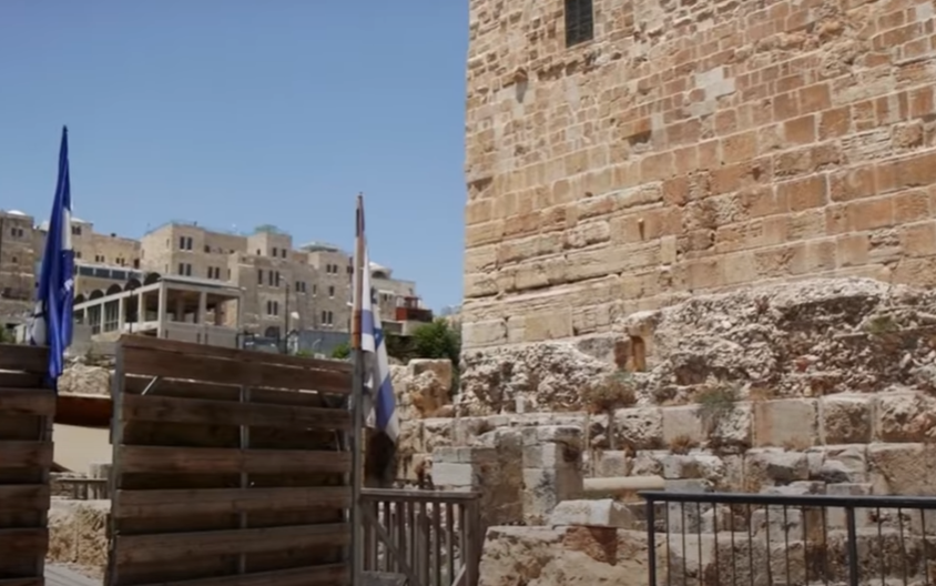 Credeau că e un fragment de ceramică banal, dar arheologii au descoperit un avertisment vechi de 2.700 de ani, îngropat în Ierusalim