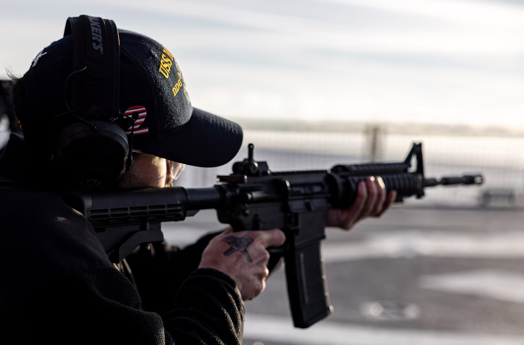 Statele Unite suspendă livrările de arme către NATO din cauza shutdown-ului guvermnamental. Ce țări vor fi afectate