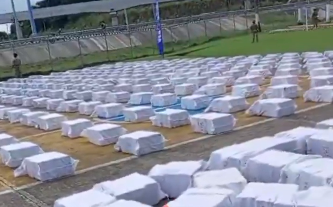 Captură uriașă de droguri în apele Oceanului Pacific. 13,5 tone de cocaină se îndreptau spre Statele Unite. Autorițățile din Panama au intervenit