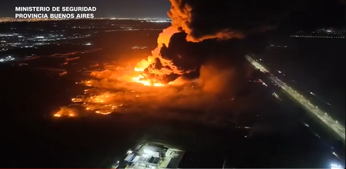 Explozie puternică, urmată de incendiu, în Argentina, într-o zonă industrială la sud de Buenos Aires. Peste 20 de persoane rănite