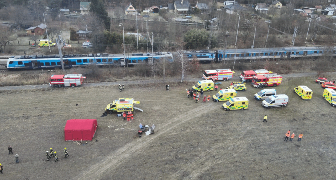 Accident feroviar grav în Cehia. Autoritățile vorbesc despre zeci de răniți
