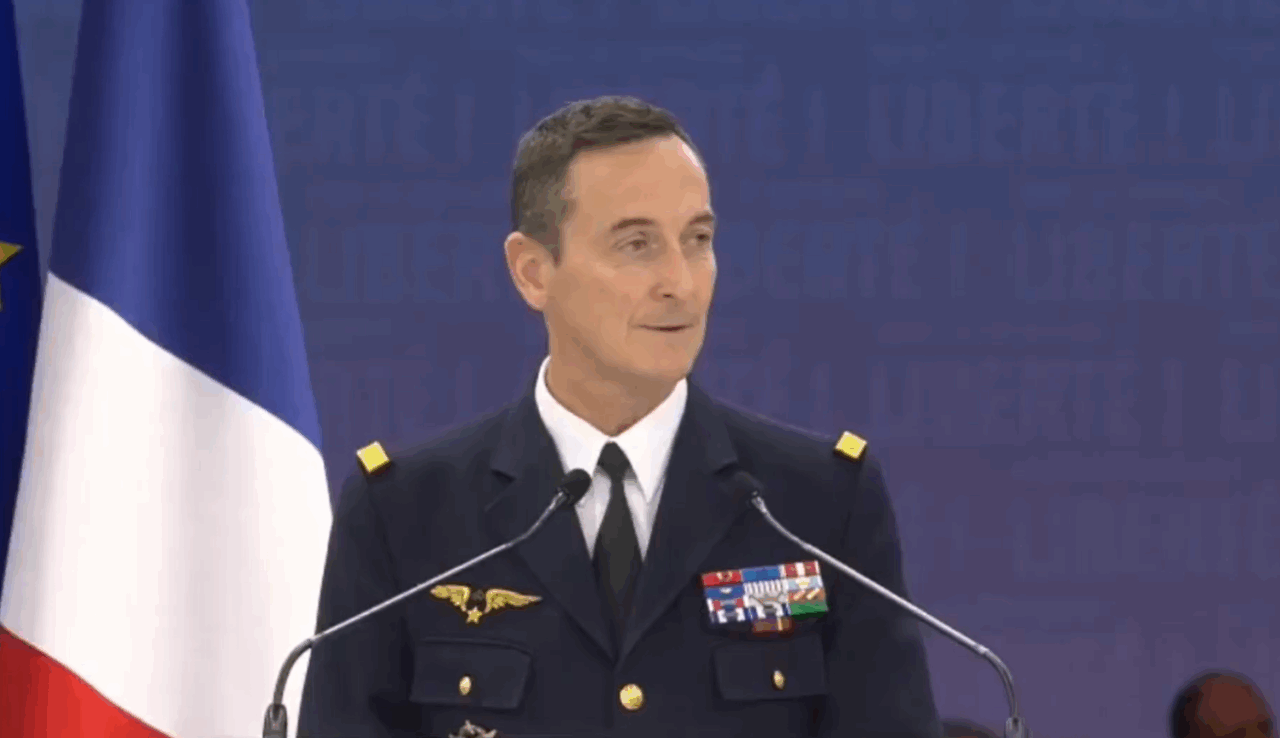 Scandal pe scena politică din Franța. Șeful Statului Major îndeamnă cetățenii să fie pregătiți pentru „pierderi ale propriilor copii”, pretinzând că este pentru a ține în frâu Rusia